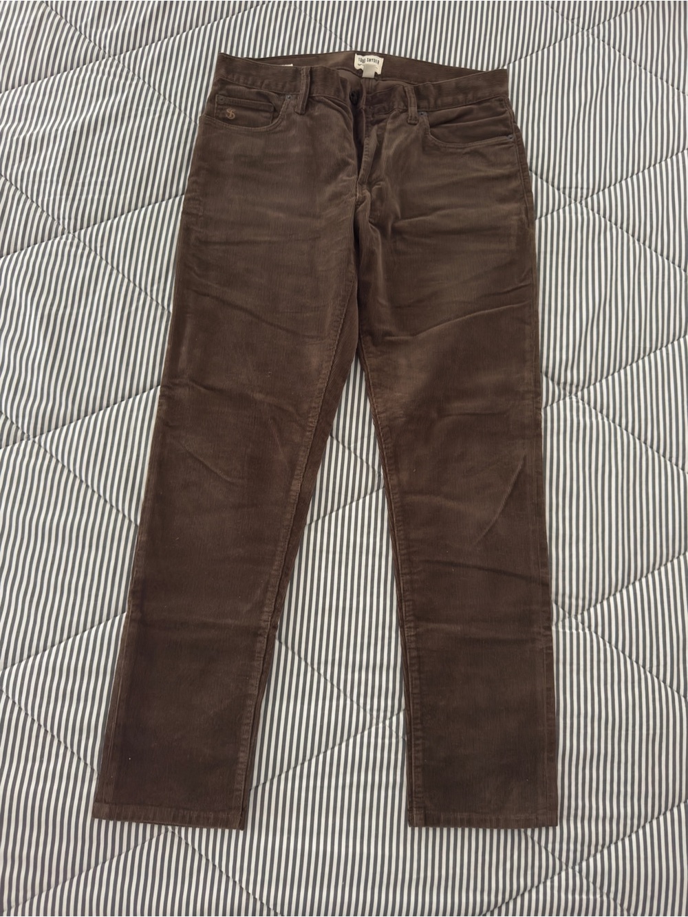 Todd Snyder Slim Corduroy Jeans in Dark Brown